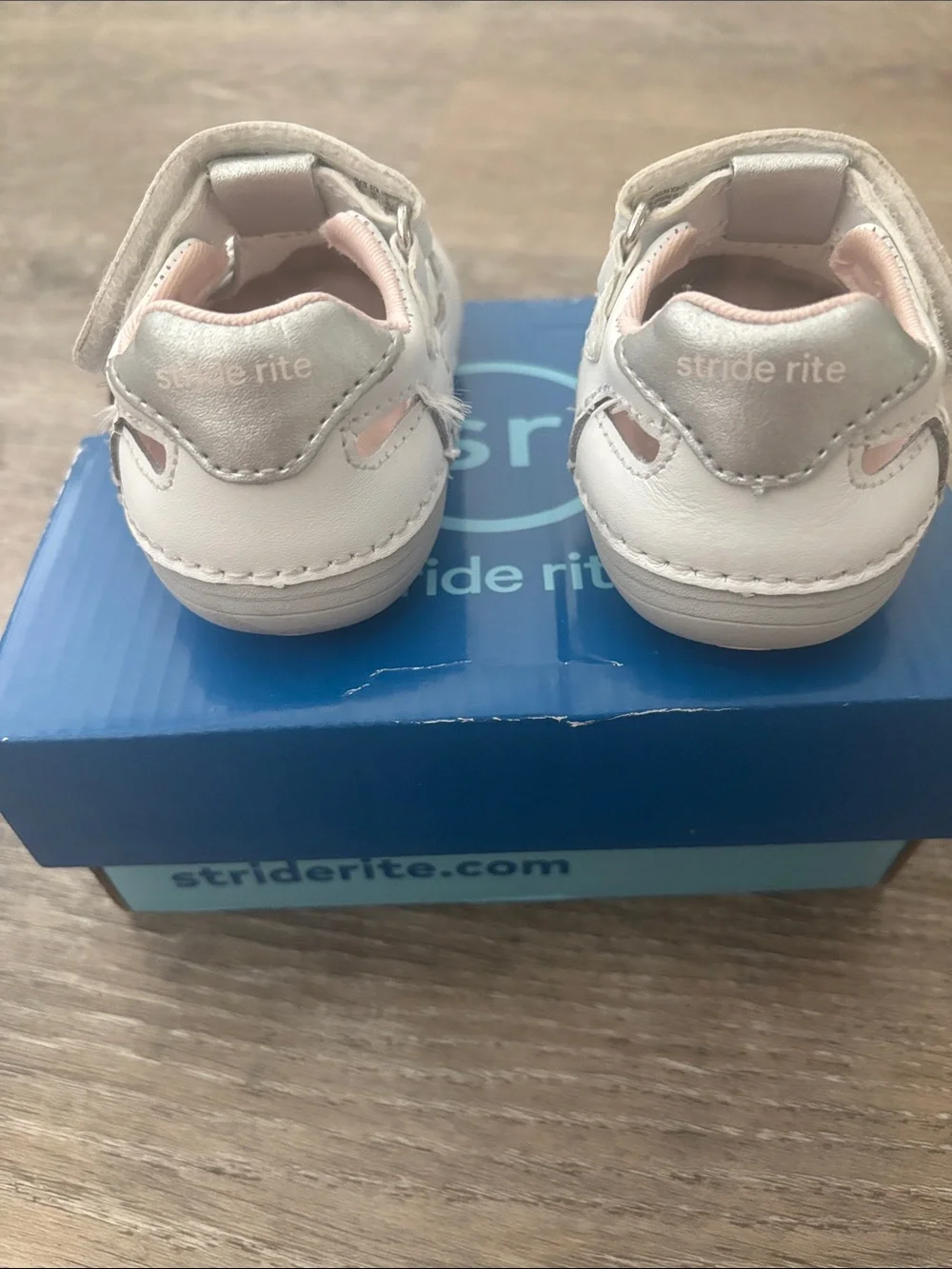 Stride Rite SM Kiki 2.0 Toddler Size 4M
